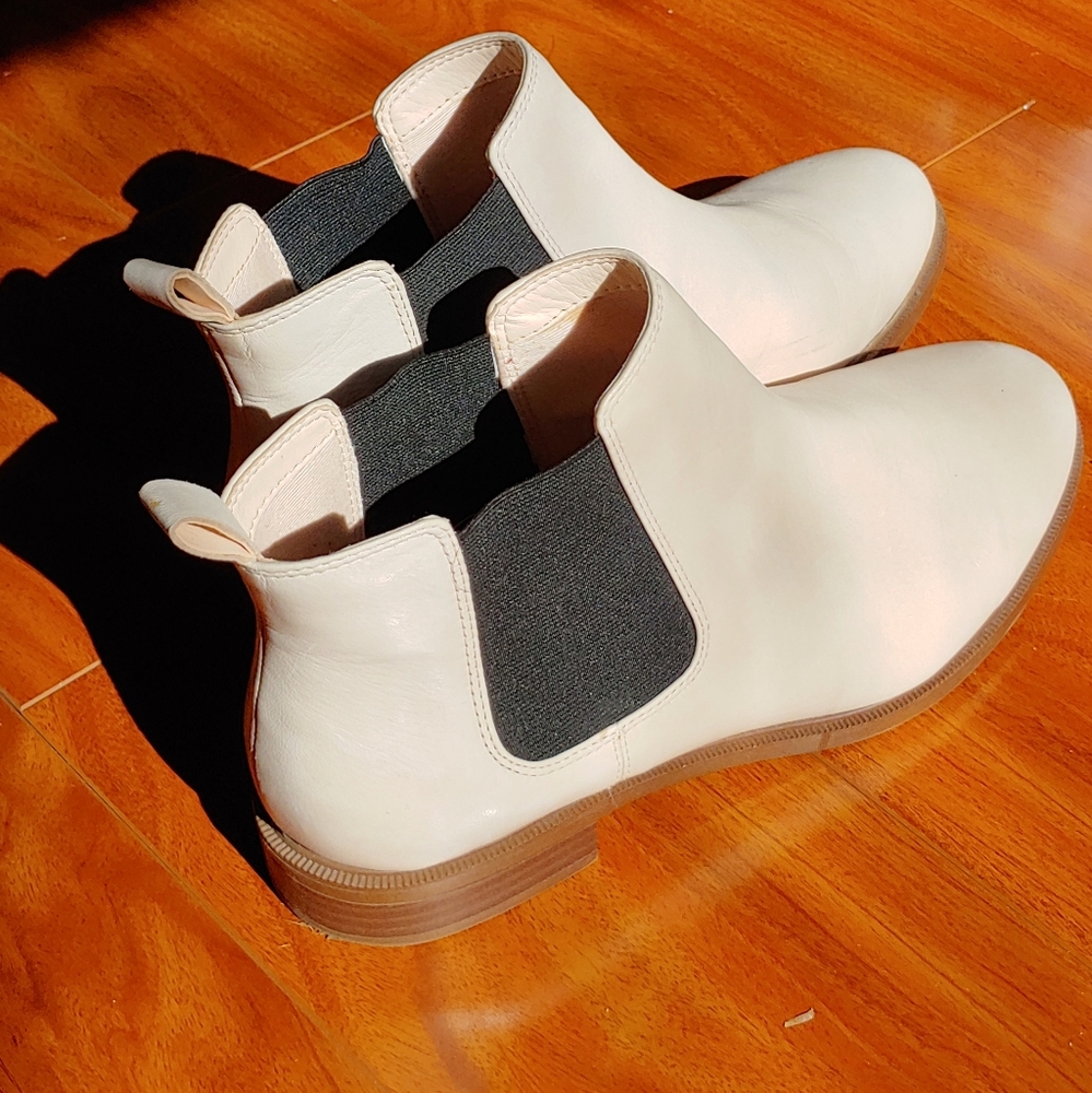 Clarks Leather Spring Boot